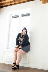 asos curve plus size grande taille mini skirt tiger bbw tights chubby curvy girl blogger