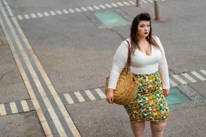 pretty little thing plus size grande taille plt curvy girl blogger ronde grosse fat lyon