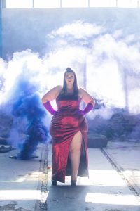 jessica rabbit plus size halloween costume red sequins dress curvy girl blogger mode grande taille sexy fat bbw